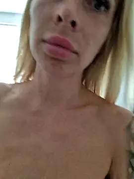 Luna_Veil webcam