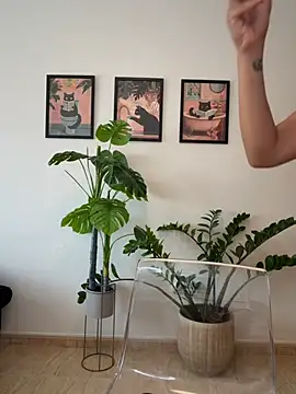 Adriennesexxx webcam