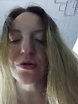 KattyLuuu webcam