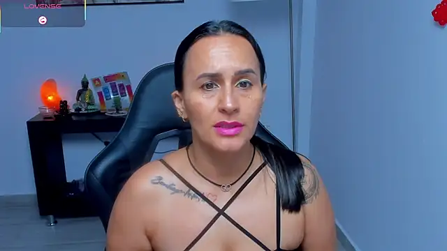 Sara_Charmy
