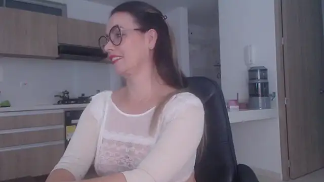 LovePaula webcam