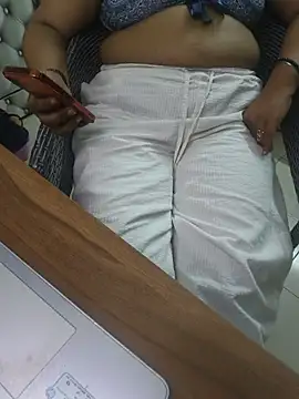 Pure_Damsel webcam