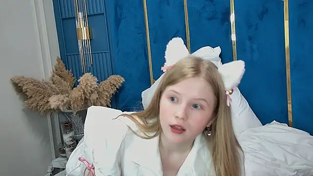 LilianHowards webcam