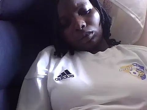 lucyswee webcam