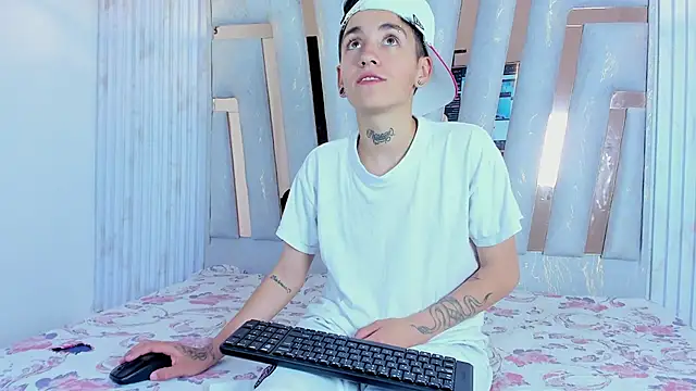 isayalanhotcs webcam
