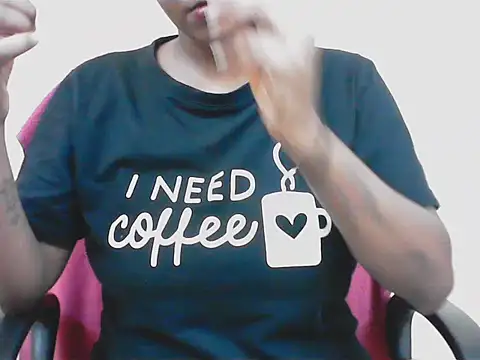 LovingPihu webcam