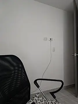 Nahiajhonson_ webcam