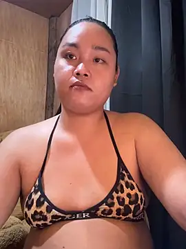 _Lylia webcam