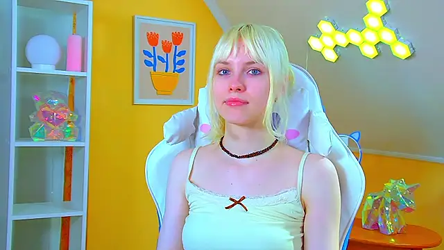 hannahhollis - HannahHollis's free webcam - UK Sex Cams