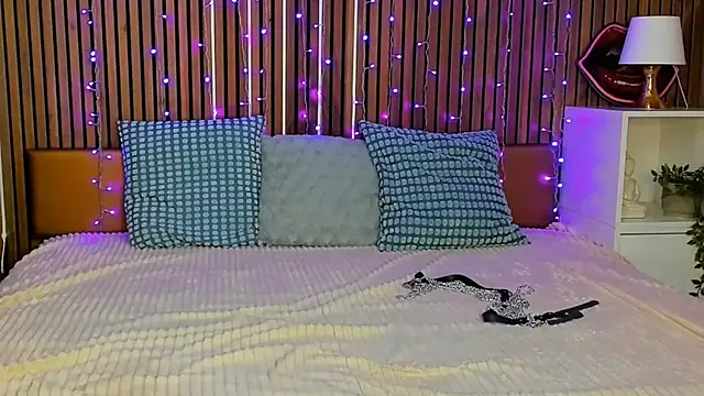 AshleyNova21 webcam