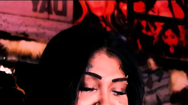 indian_dreamgirl webcam