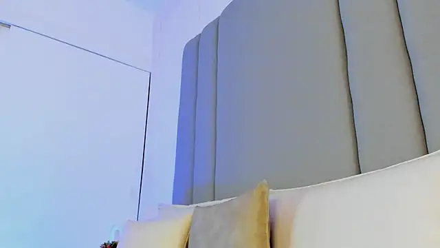 CannelaSmith webcam