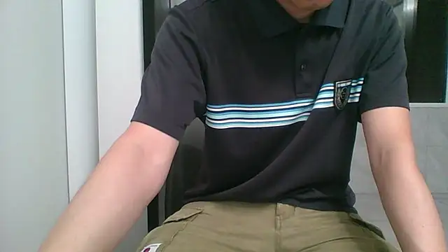nole_china7 (Ask my age) - talk / fun / cum