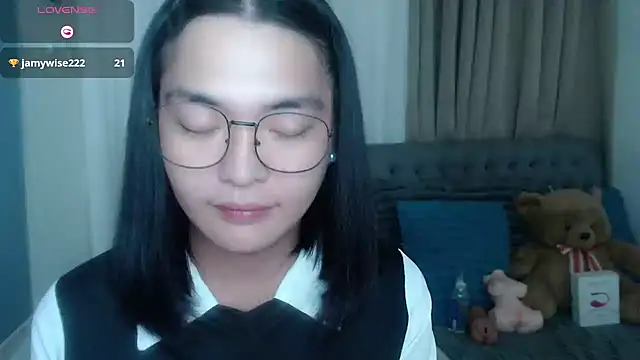 zhaviahale21 webcam