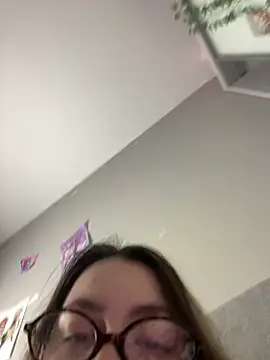 DearAlise webcam