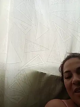 SalmaParis_Lm webcam