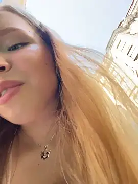 Liza_risky webcam