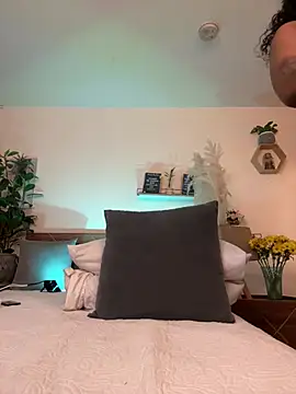 YariRose live cam on StripChat