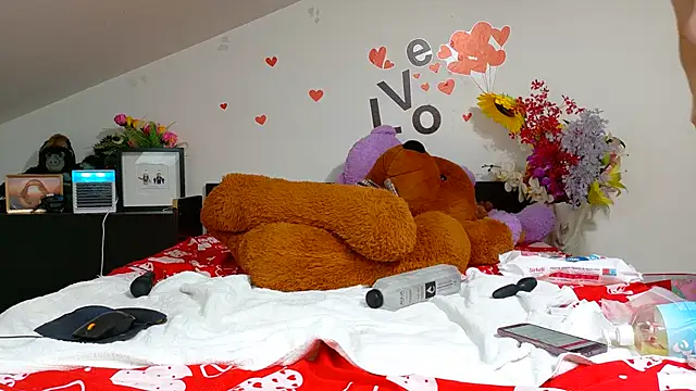 SweetMaddy888 webcam
