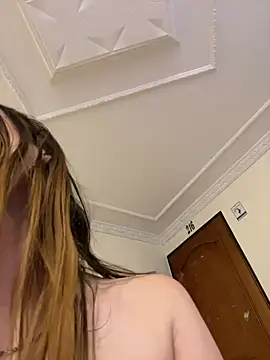 Valery_Salmons webcam