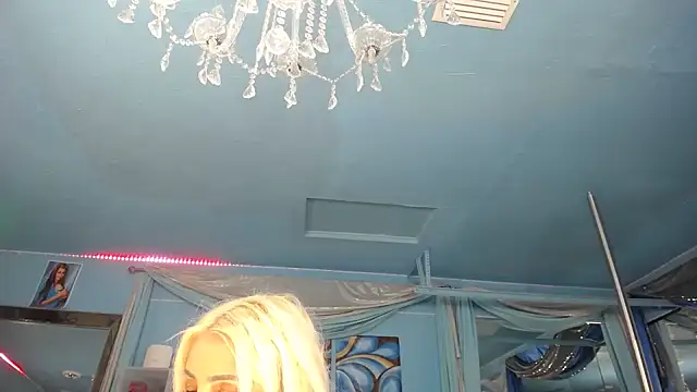 ADRIANNA_FOX