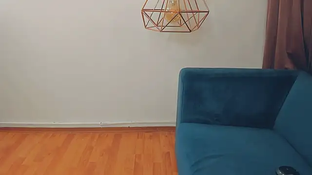 BrilliantGirll webcam
