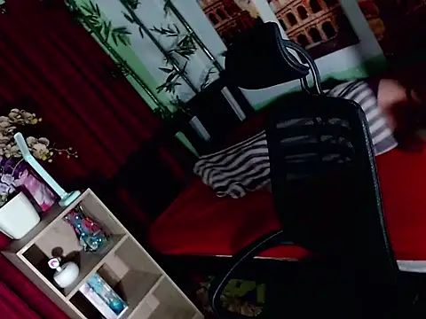 xAsianTOPModelx webcam
