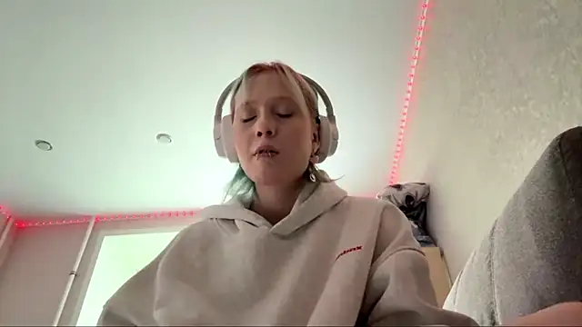 CuteLilit webcam
