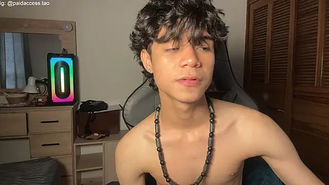 OopsAgain_ webcam