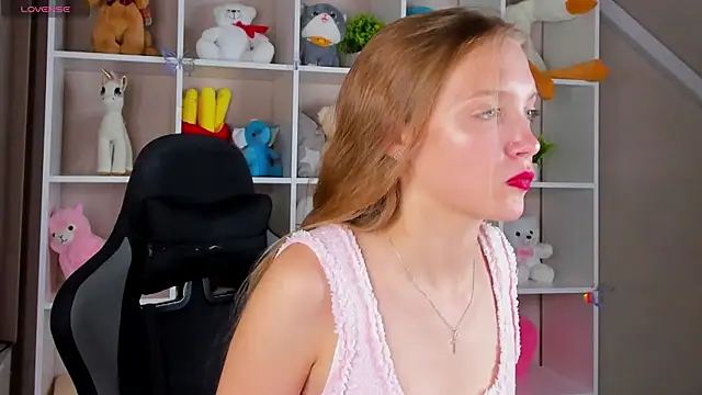 Neelly_Collins webcam