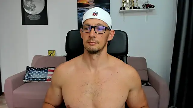 BrutusK08 webcam