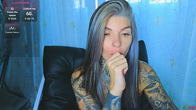 tattooedBabyy webcam