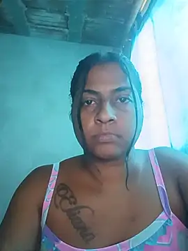 Giselabrunette25 webcam
