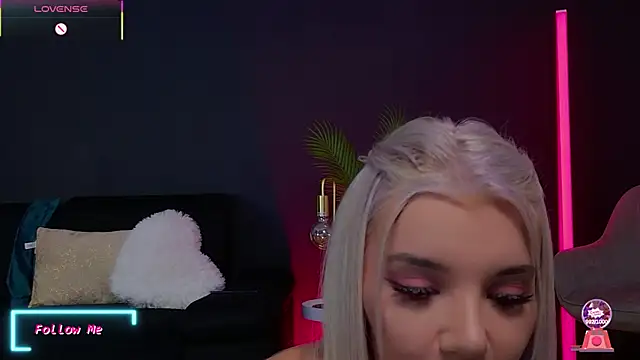 CelyneMay webcam