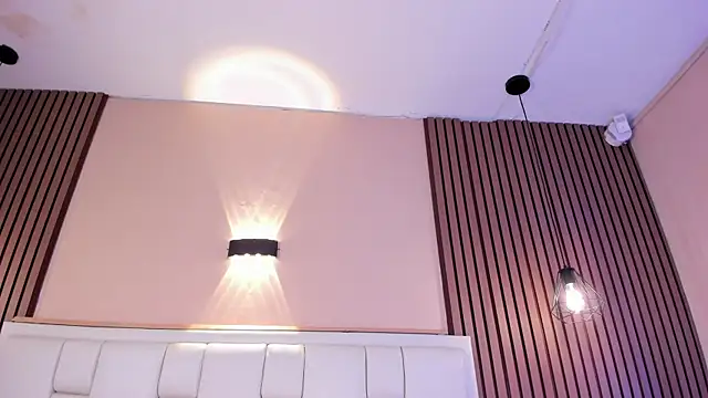 AvyMilton webcam