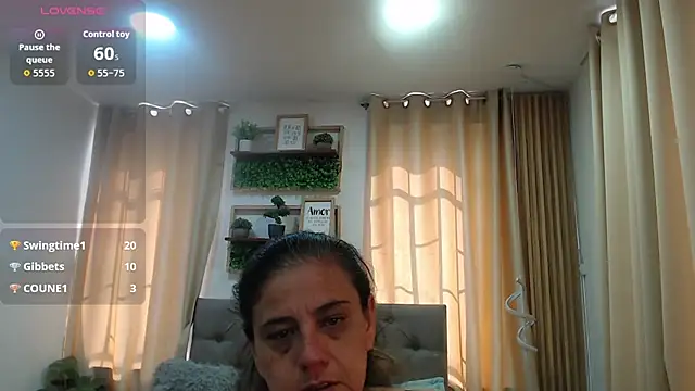 sasi_luna webcam