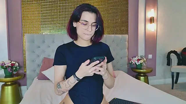 VioletAsh webcam