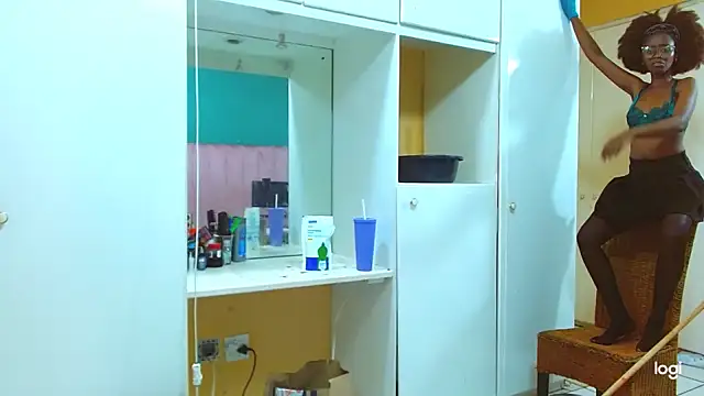 SexySlimTeaXx webcam