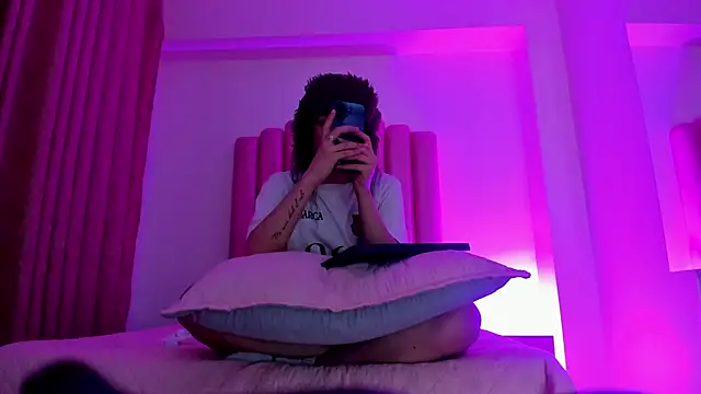 lana_fox01 - Lana_fox01's free webcam - UK Sex Cams