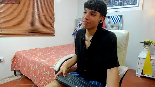 Jake_Falcon webcam