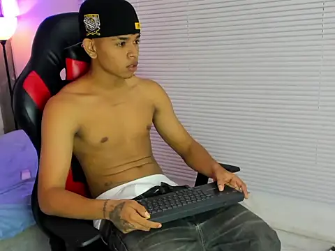 nova_mitchell7 webcam