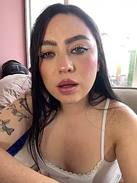 IvyRoose_Pink webcam