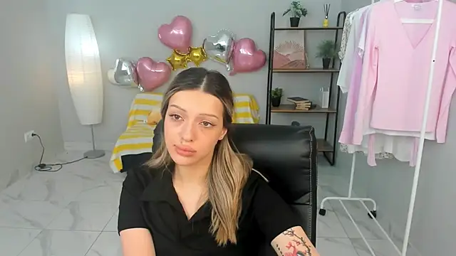 KarenCarson webcam