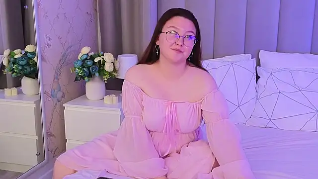 SophiaaBelle webcam