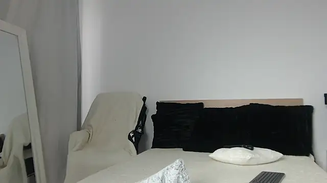Layla23a webcam