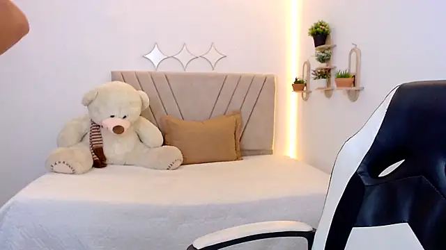 zara_cute webcam