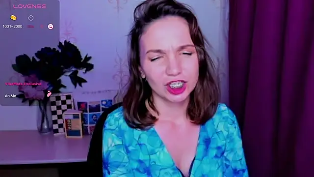 KindHazelHere_ webcam