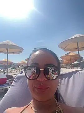 BrianaBloom webcam