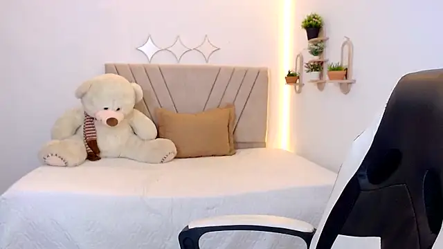 zara_cute webcam