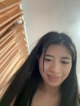 yiyiya520 webcam